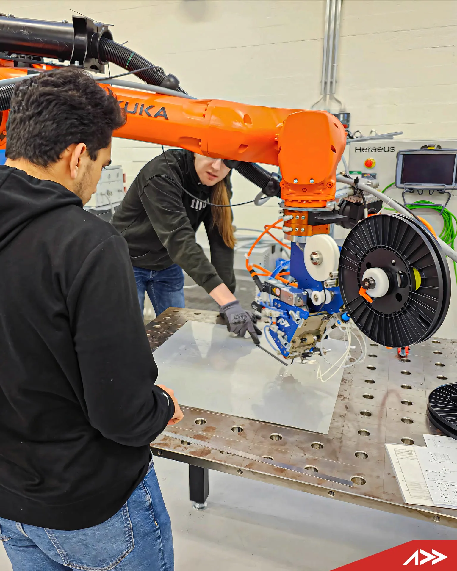 Addcomposites engineers integrating an industrial composite production system